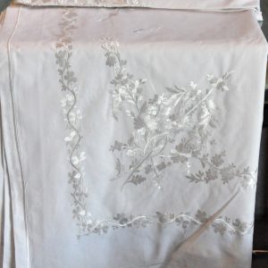 Table Cover Cotton White Embroidery 4.25 x 1.80.